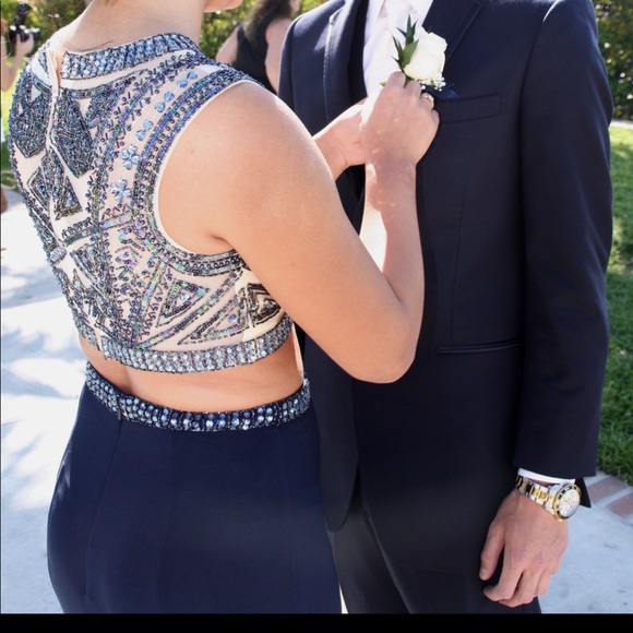 Camille La Vie prom dress - Picture 2 of 2